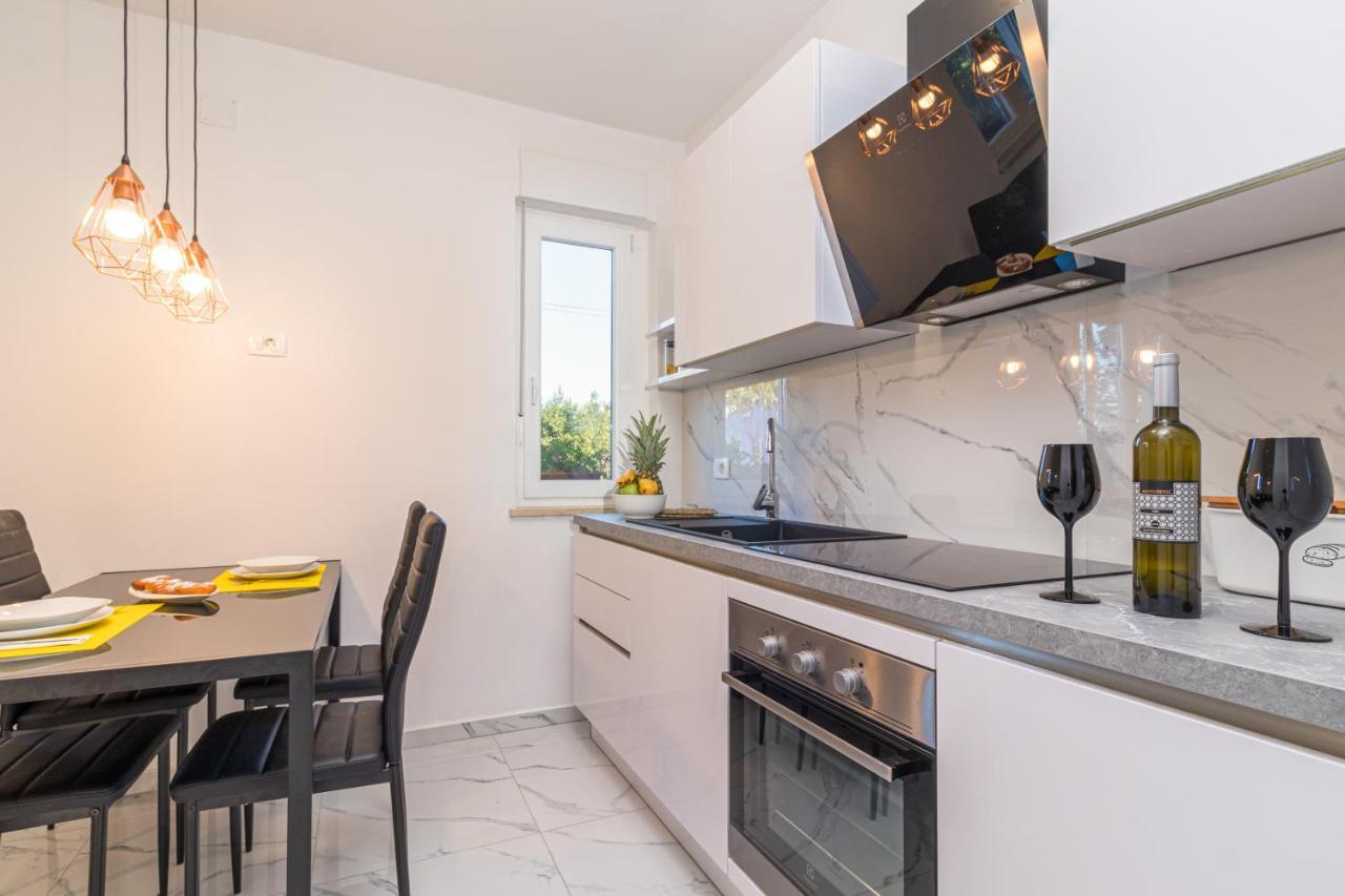 Three Waves Apartment New Pula Luaran gambar