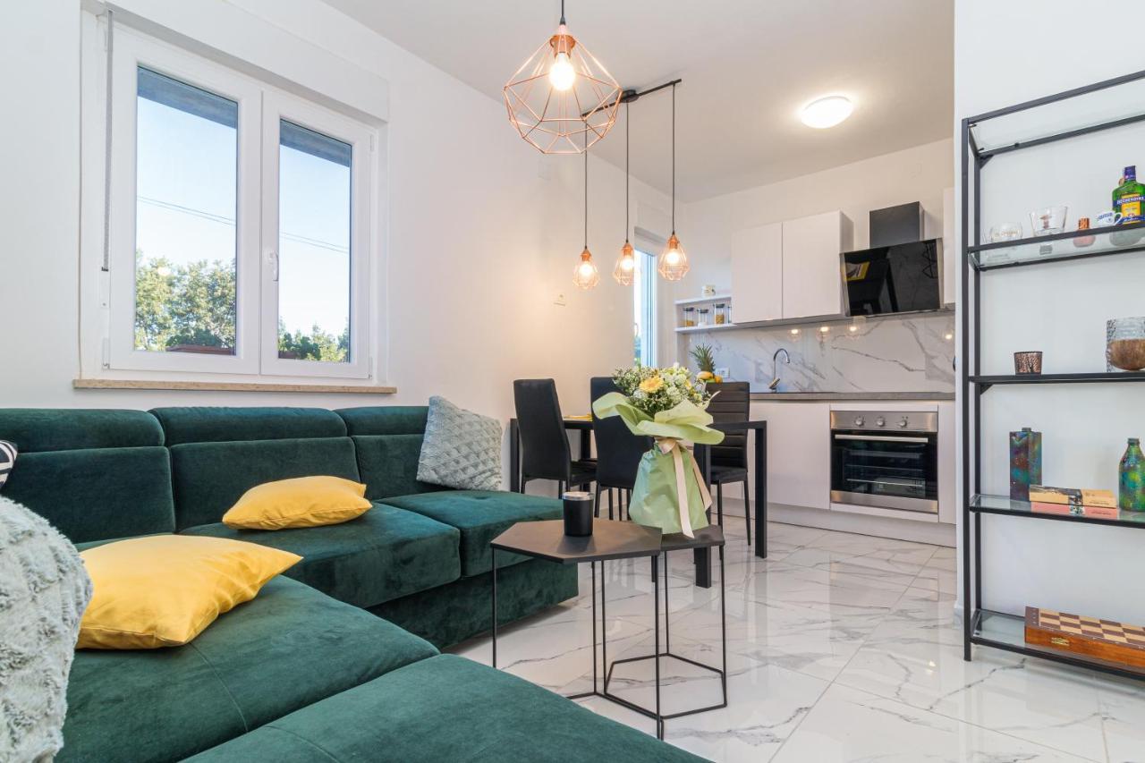 Three Waves Apartment New Pula Luaran gambar