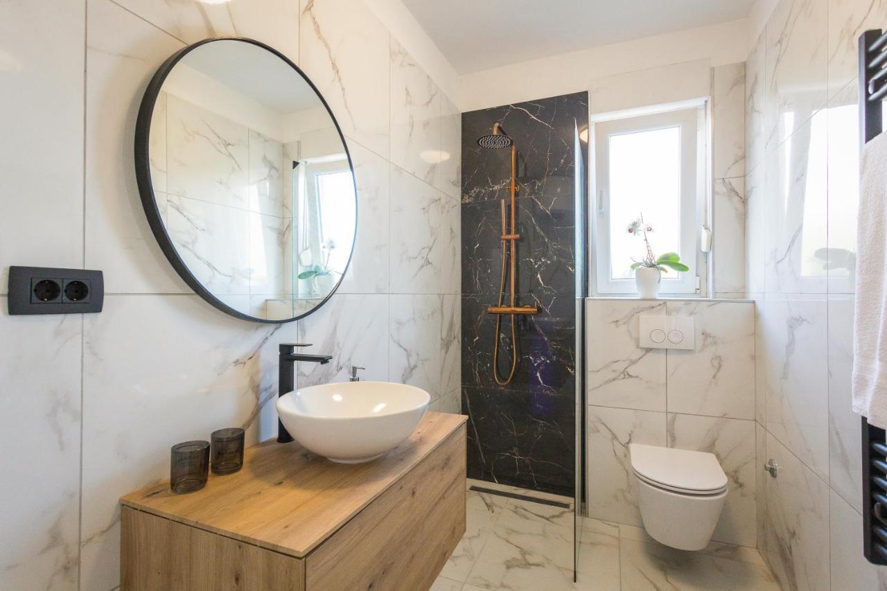 Three Waves Apartment New Pula Luaran gambar